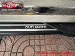 Bậc dẫm lên xuống Outlander 2022