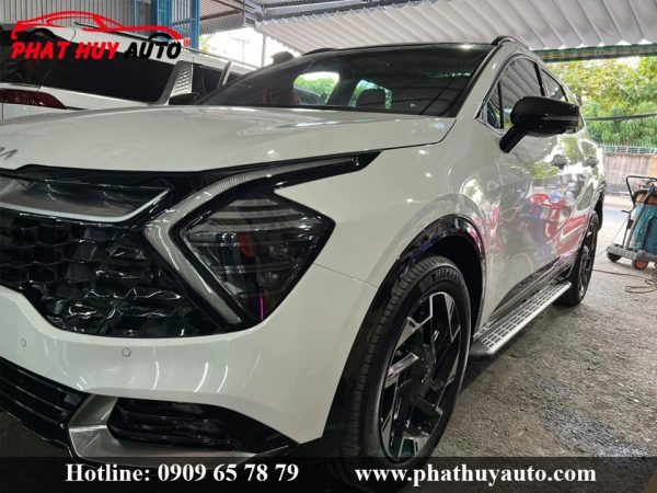 Bậc lên xuống Kia Sportage 2022