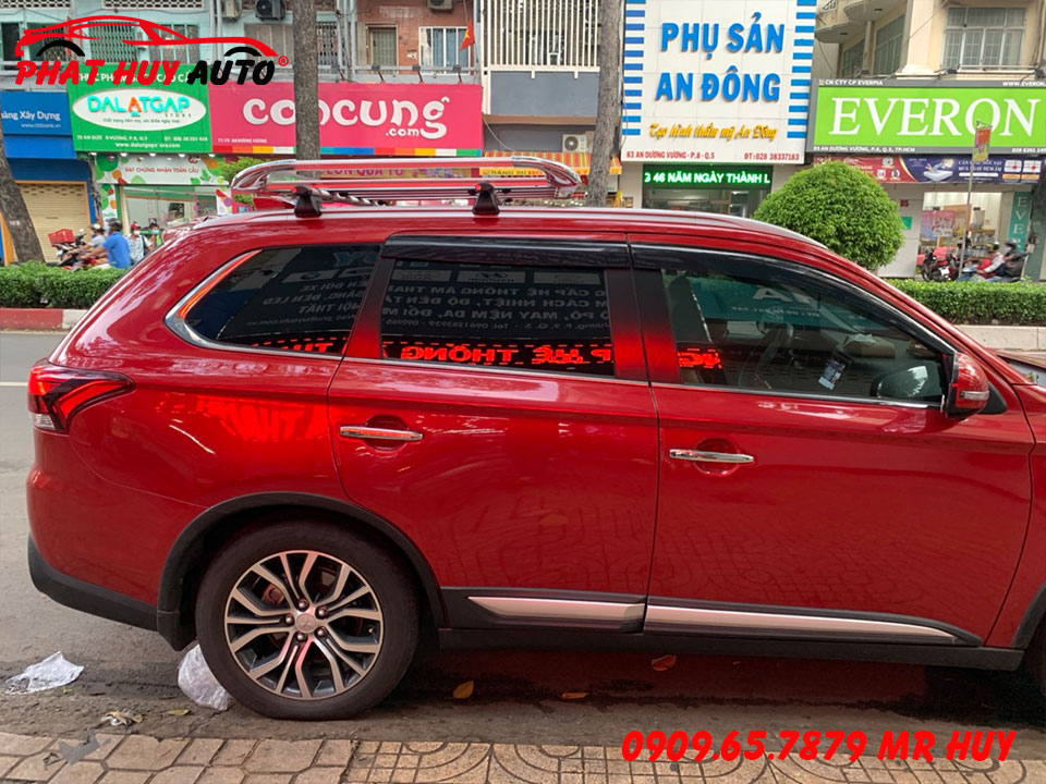 Baga mui chở đồ xe Outlander