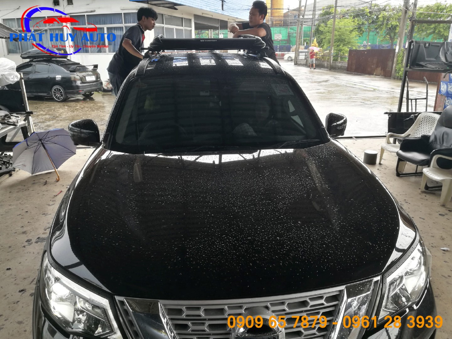 Baga mui chở hàng Nissan Terra