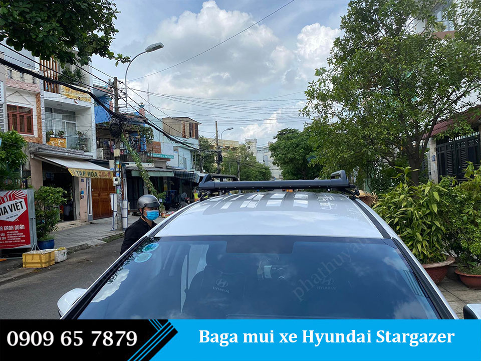 Baga mui ô tô Hyundai Stargazer
