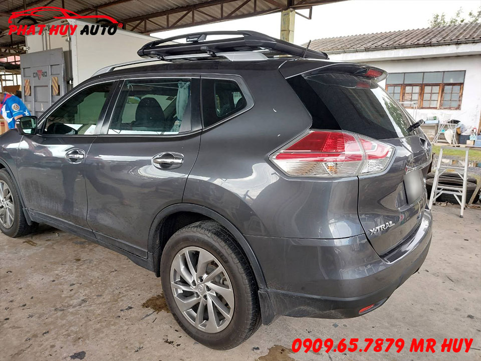 Baga mui trên nóc Nissan Xtrail