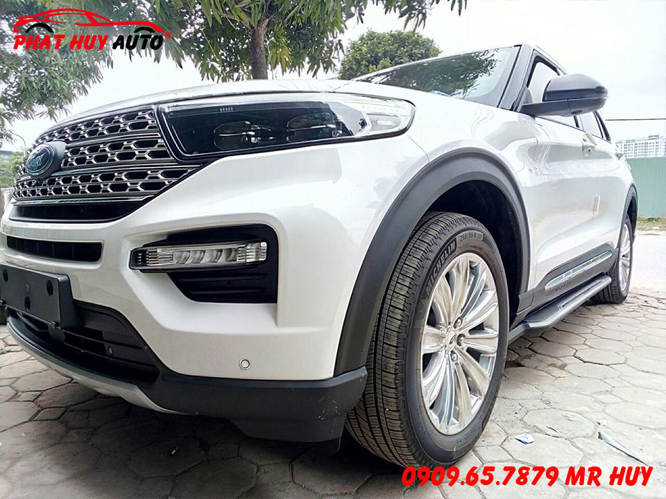 Bệ bậc bước chân Explorer 2022