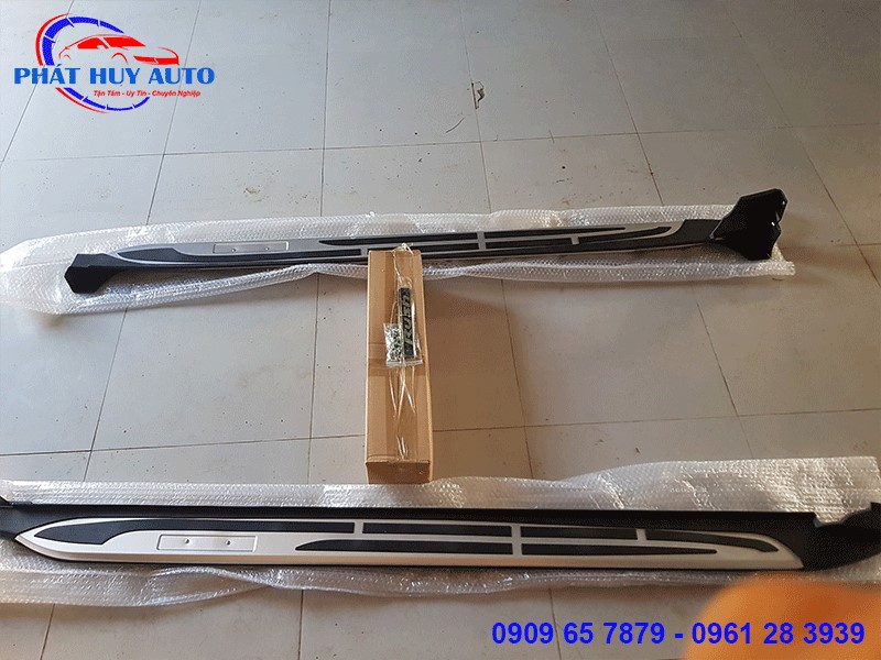 Bệ Bậc Lên Xuống Toyota Rush