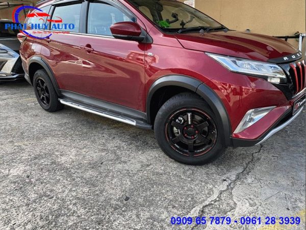 Bệ Bậc Lên Xuống Toyota Rush