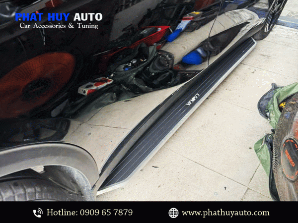 Bệ bước chân VF MPV 7