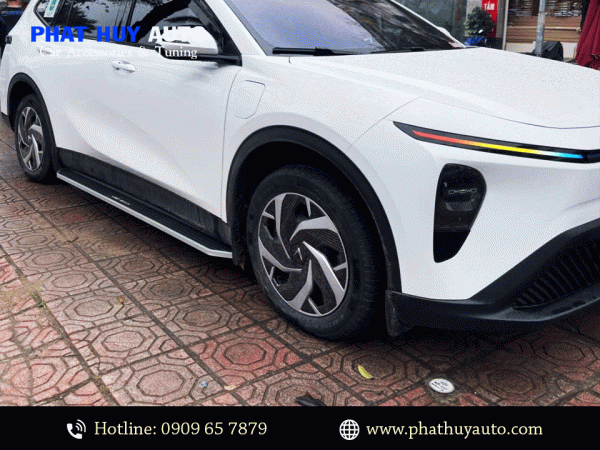 Bệ bước chân VF MPV 7