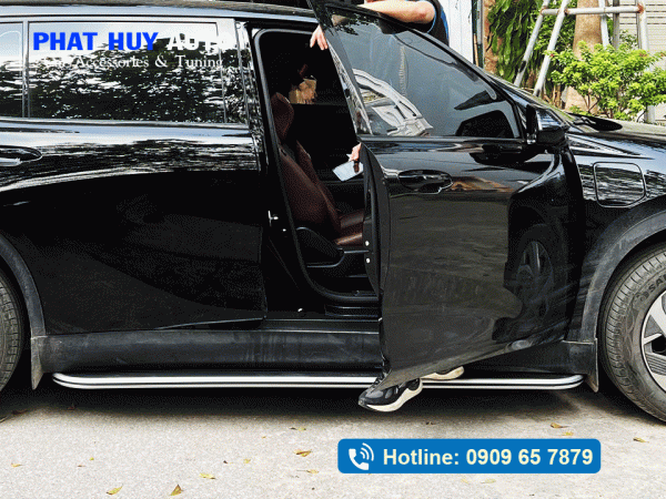 Bệ bước chân VinFast Limo Green