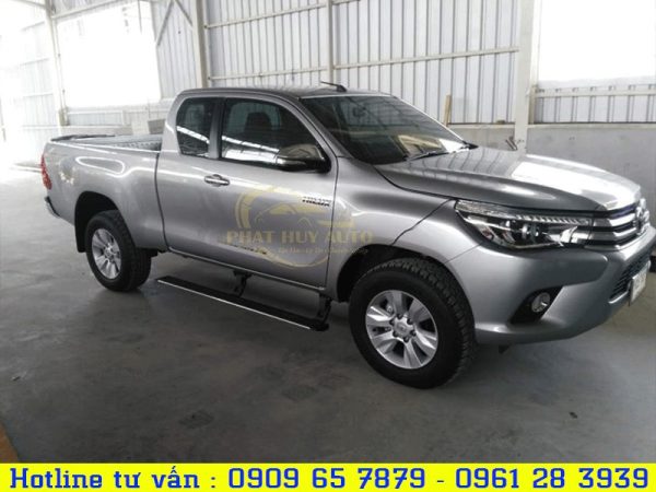 Bệ bước điện xe Toyota Hilux