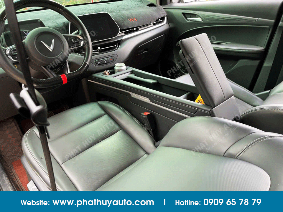 Bệ tỳ tay Vinfast VF5