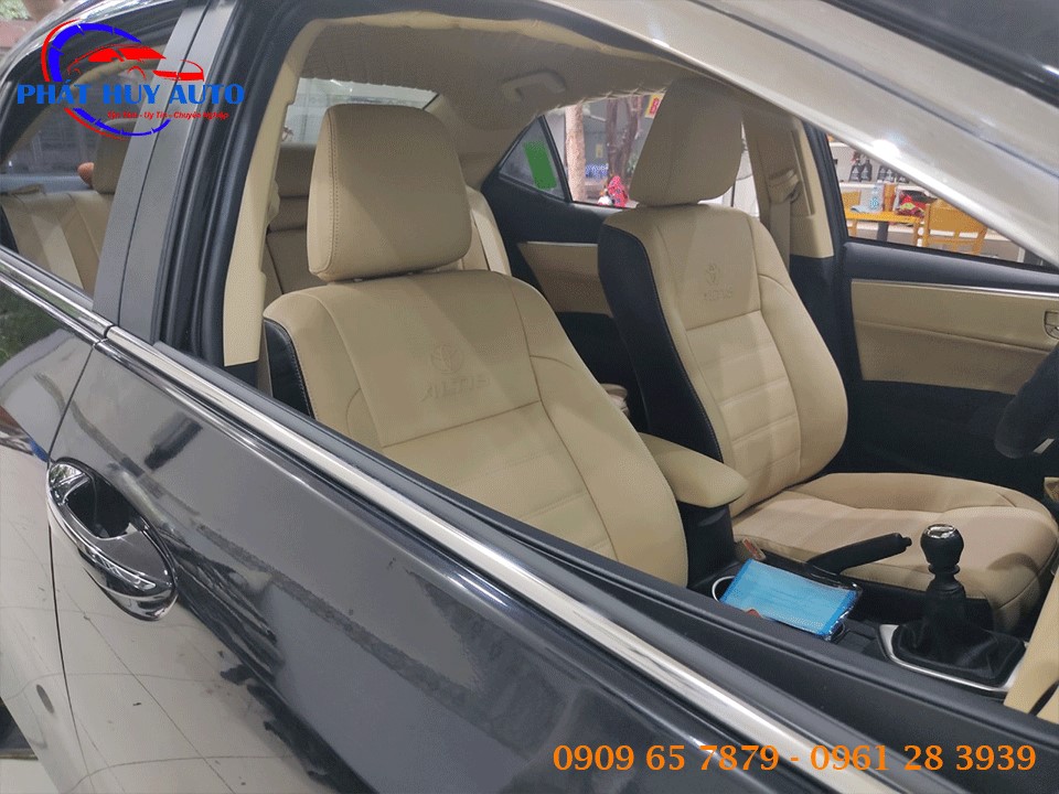 Bọc ghế da Toyota Altis 2021