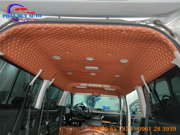 Bọc trần 5D cho Toyota Hiace