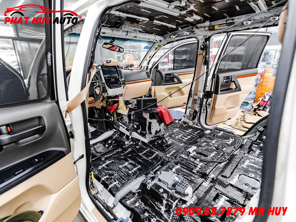 Cách âm chống ồn Land Cruiser