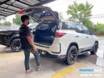 Cảm biến đá cốp Toyota Fortuner