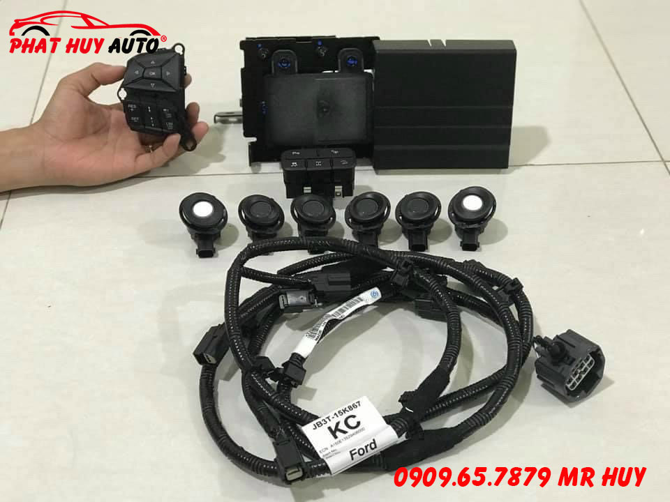 Cảm biến trước xe ô tô