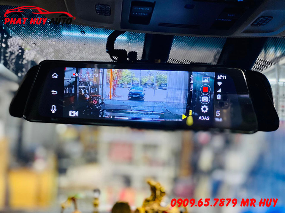 Camera hành trình Toyota Camry 2022