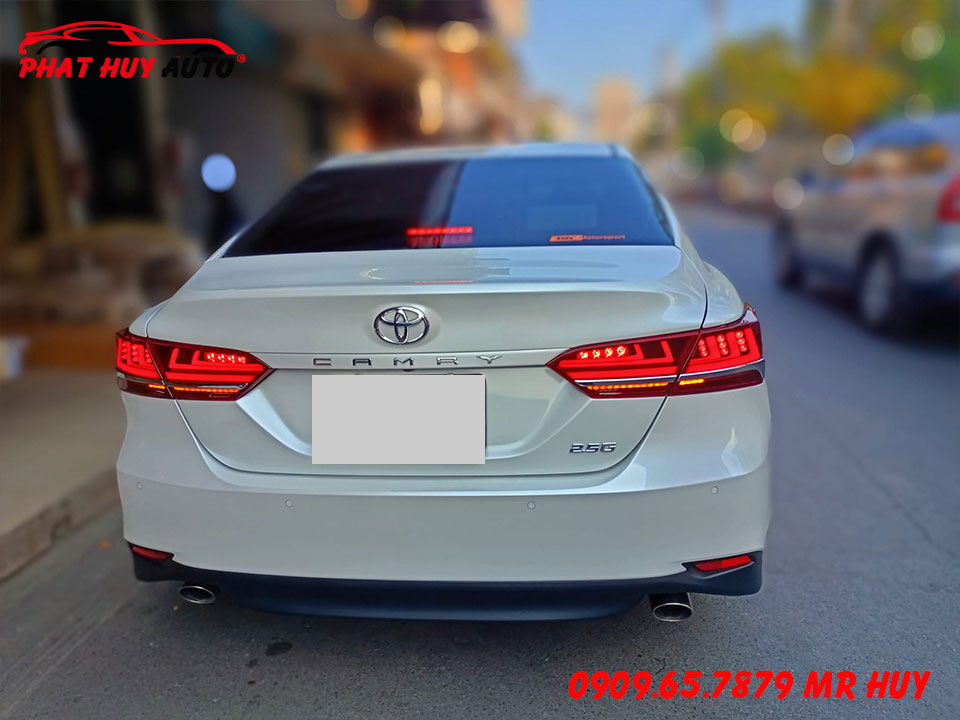 Đánh giá thiết kế nội thất xe Toyota Camry 2019 thế hệ mới