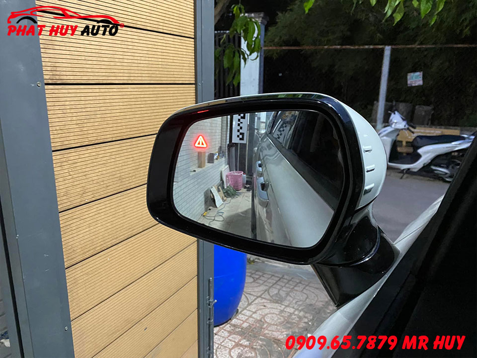 Cảnh báo điểm mù Kia Carnival