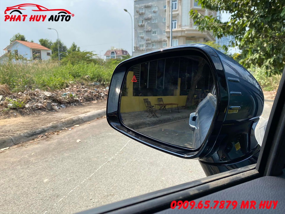 Cảnh báo điểm mù Kia Carnival