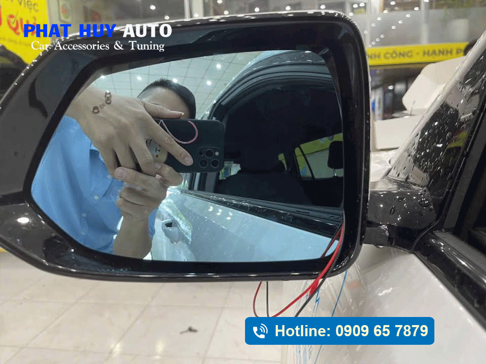Cảnh báo điểm mù Limo Green