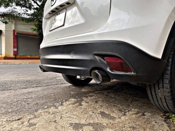 Chụp pô akrapovic xe Mazda CX5