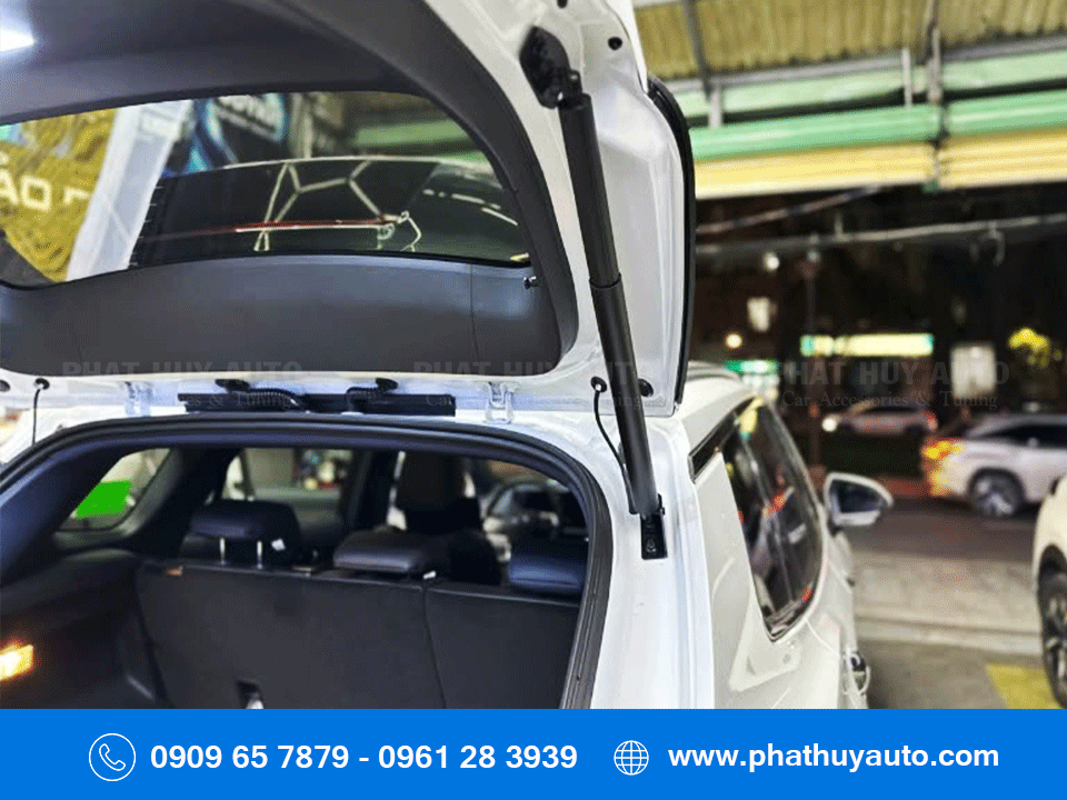 Cốp điện tự động Omoda C5