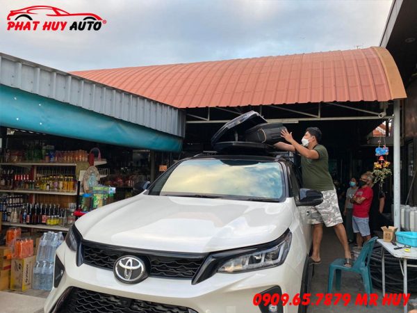 Cốp nóc ô tô Toyota Fortuner