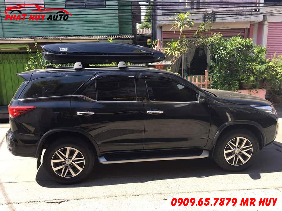 Cốp nóc ô tô Toyota Fortuner