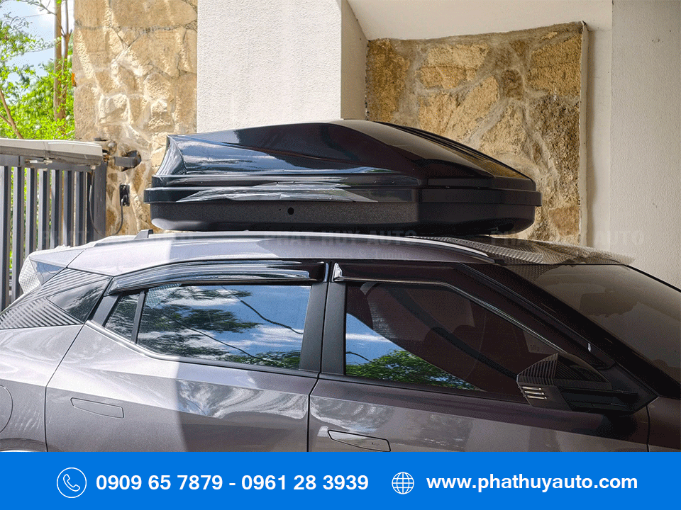 Cốp nóc phi thuyền Suzuki Fronx