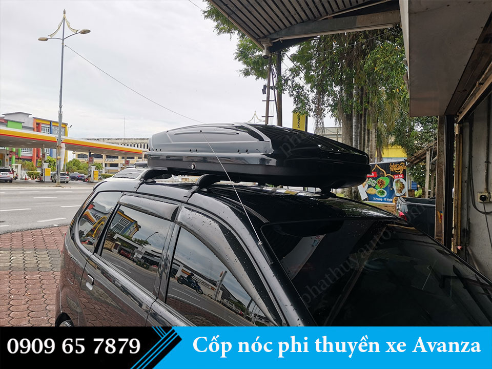 Cốp nóc phi thuyền Toyota Avanza