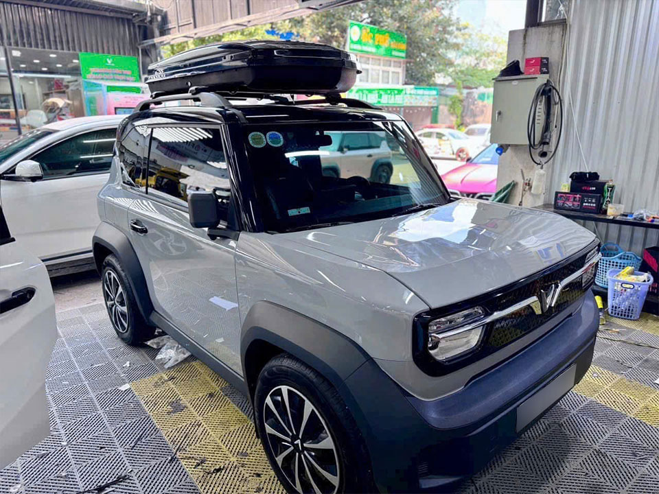 Cốp nóc phi thuyền Vinfast VF3