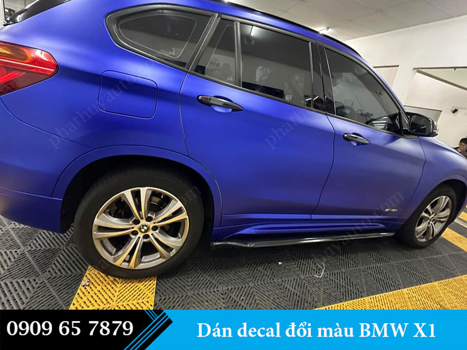 Dán decal đổi màu BMW X1