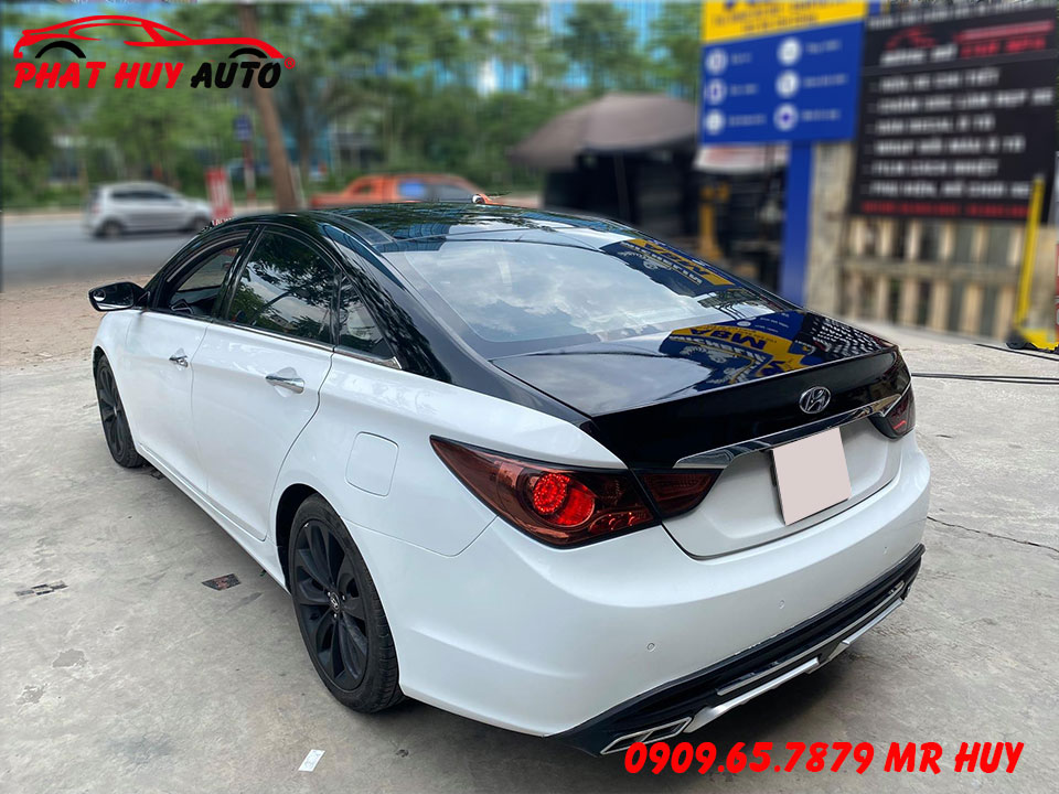 Dán decal nóc đen Hyundai Sonata