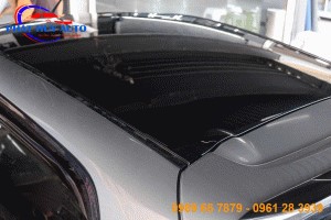 Dán nóc đen xe Mazda 2