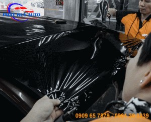 Dán nóc đen xe Nissan Terra