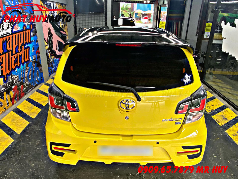 Dán nóc đen xe Toyota Wigo