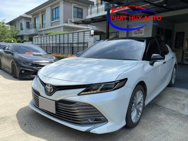 Dán nóc xe Toyota Camry 2021