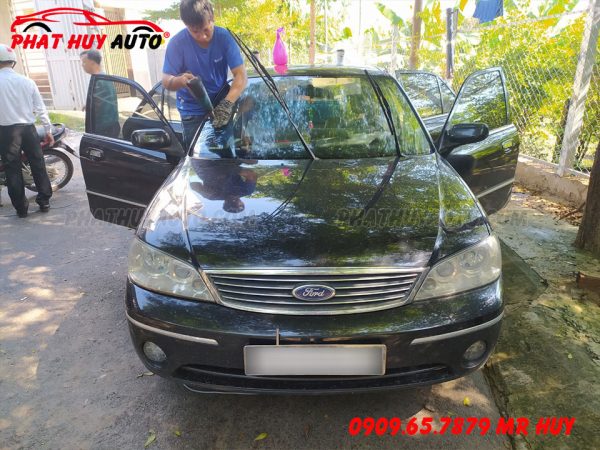 Dán Phim Cách Nhiệt Ford Laser