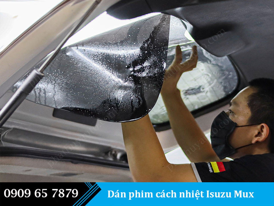 Dán phim cách nhiệt Isuzu Mux