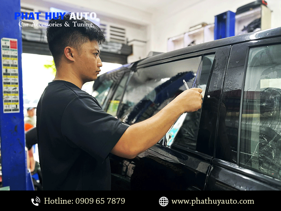 Dán phim cách nhiệt MPV 7