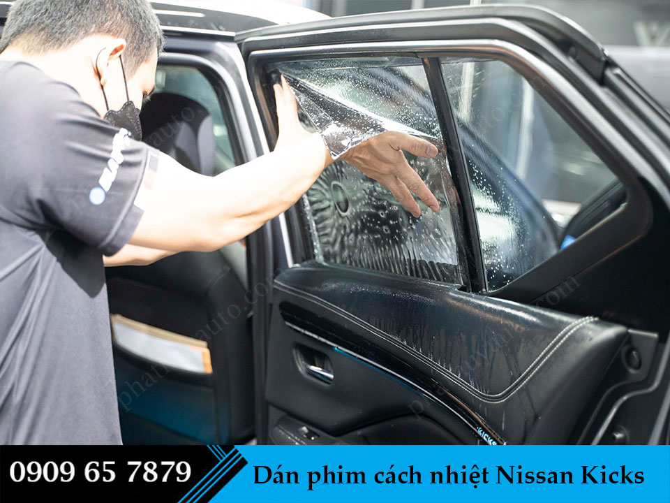 Dán phim cách nhiệt Nissan Kicks