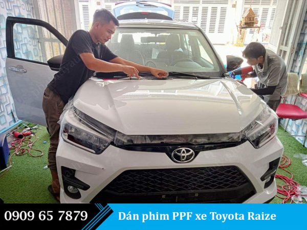 Dán phim PPF xe Toyota Raize
