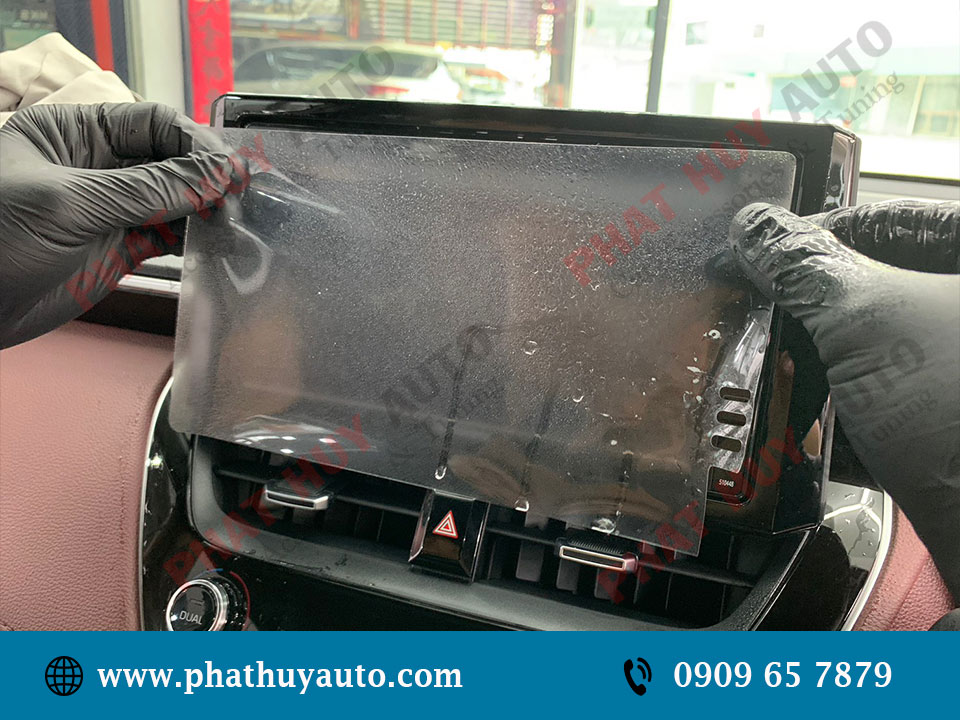 Dán ppf nội thất Toyota Cross