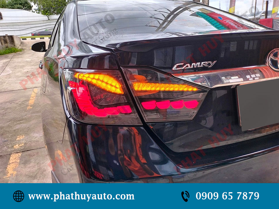 Đèn hậu cho Toyota Camry 2012-2014