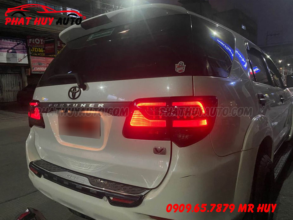 Đèn hậu độ cho Fortuner 2012-2015