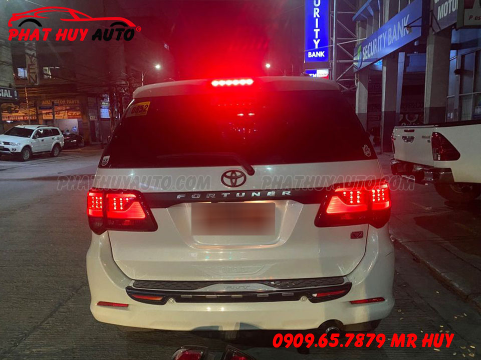 Đèn hậu độ cho Fortuner 2012-2015