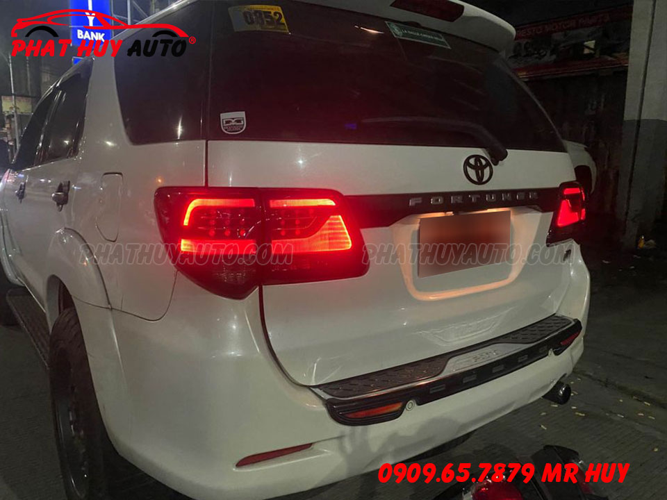 Đèn hậu độ cho Fortuner 2012-2015