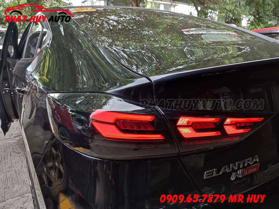 Đèn hậu độ cho Hyundai Elantra