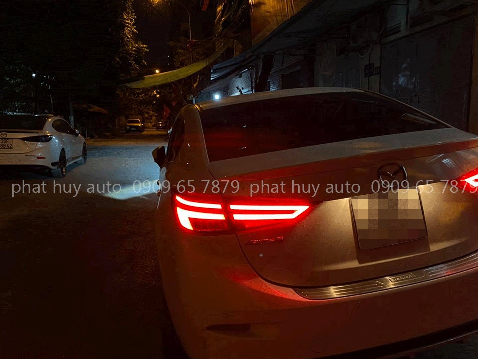 Đèn hậu Mazda 3 kiểu Audi