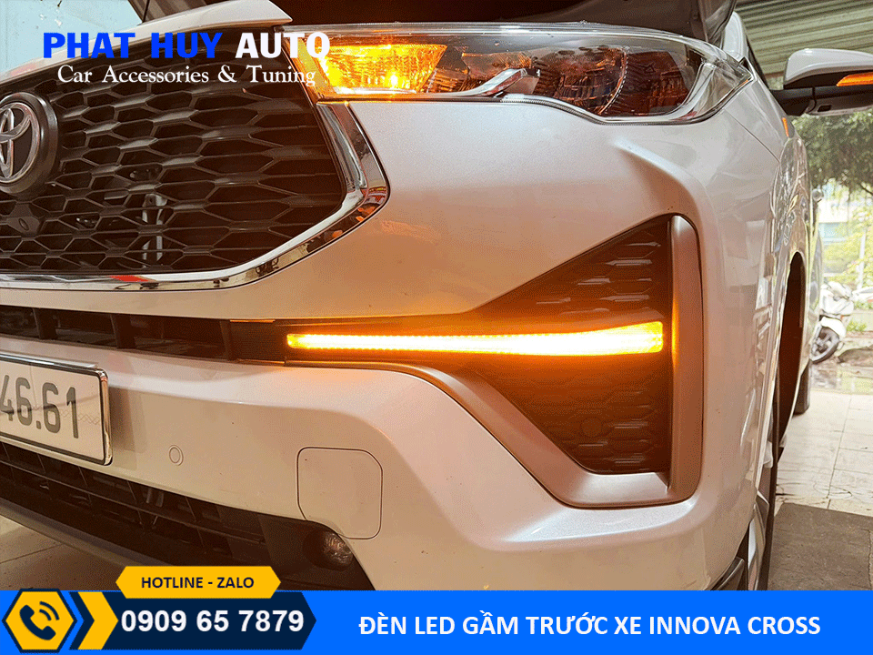 Đèn led gầm Innova Cross